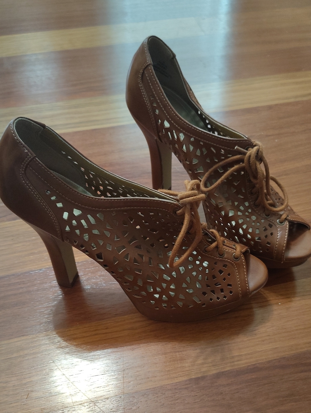 X-Appeal Brown Lace-Up Peep Toe Heels Sz 9